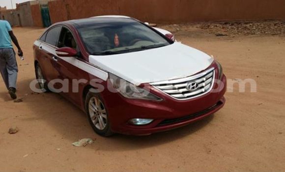 Sayi Sabo Hyundai Sonata Red Mota in Ouagadougou a Burkina Faso Sayi Sabo Hyundai Sonata Red Mota in Ouagadougou a Burkina Faso