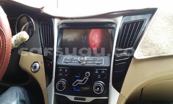 Sayi Sabo Hyundai Sonata Red Mota in Ouagadougou a Burkina Faso Sayi Sabo Hyundai Sonata Red Mota in Ouagadougou a Burkina Faso