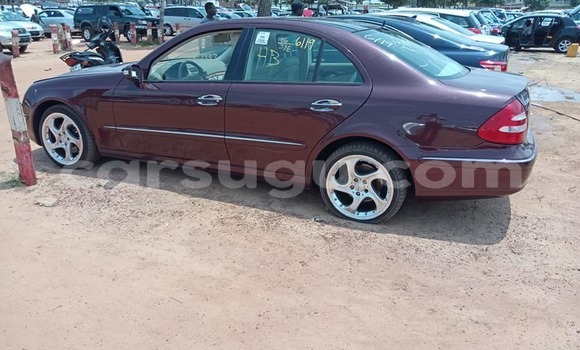 Acheter Occasion Voiture Mercedes-Benz E–Class Autre à Ouagadougou, Burkina-Faso Acheter Occasion Voiture Mercedes-Benz E–Class Autre à Ouagadougou, Burkina-Faso