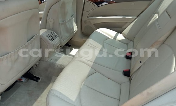 Acheter Occasion Voiture Mercedes-Benz E–Class Autre à Ouagadougou, Burkina-Faso Acheter Occasion Voiture Mercedes-Benz E–Class Autre à Ouagadougou, Burkina-Faso