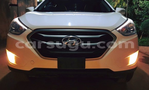 Acheter Occasion Voiture Hyundai ix35 Blanc à Ouagadougou, Burkina-Faso Acheter Occasion Voiture Hyundai ix35 Blanc à Ouagadougou, Burkina-Faso