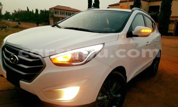 Acheter Occasion Voiture Hyundai ix35 Blanc à Ouagadougou, Burkina-Faso Acheter Occasion Voiture Hyundai ix35 Blanc à Ouagadougou, Burkina-Faso