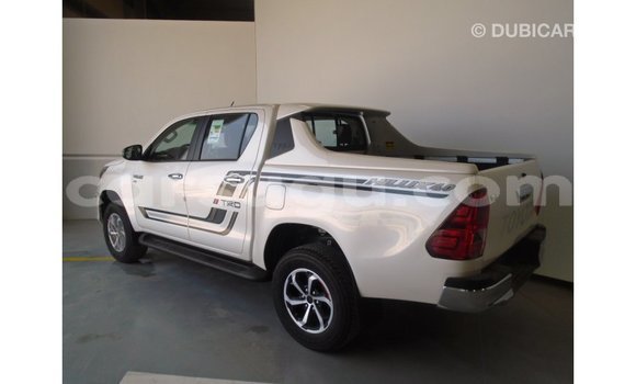 Buy Import Toyota Hilux White Car in Import - Dubai in Burkina Faso Buy Import Toyota Hilux White Car in Import - Dubai in Burkina Faso