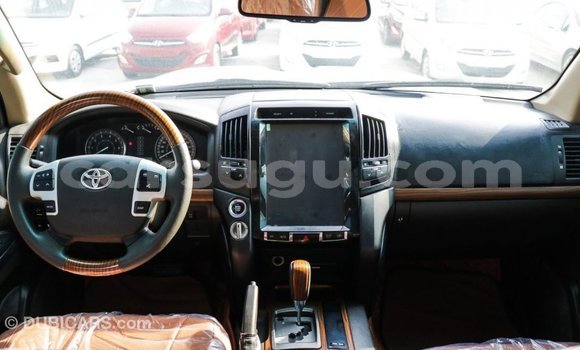 Sayi Imported Toyota Land Cruiser Black Mota in Import - Dubai a Burkina Faso Sayi Imported Toyota Land Cruiser Black Mota in Import - Dubai a Burkina Faso