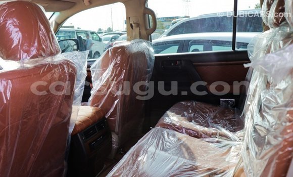 Sayi Imported Toyota Land Cruiser Black Mota in Import - Dubai a Burkina Faso Sayi Imported Toyota Land Cruiser Black Mota in Import - Dubai a Burkina Faso