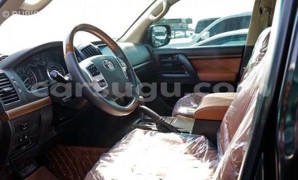 Sayi Imported Toyota Land Cruiser Black Mota in Import - Dubai a Burkina Faso Sayi Imported Toyota Land Cruiser Black Mota in Import - Dubai a Burkina Faso