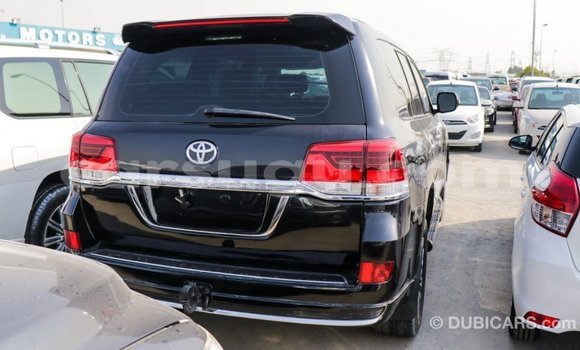 Sayi Imported Toyota Land Cruiser Black Mota in Import - Dubai a Burkina Faso Sayi Imported Toyota Land Cruiser Black Mota in Import - Dubai a Burkina Faso