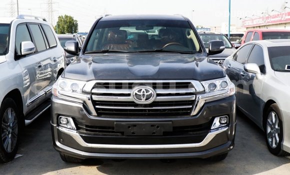 Sayi Imported Toyota Land Cruiser Black Mota in Import - Dubai a Burkina Faso Sayi Imported Toyota Land Cruiser Black Mota in Import - Dubai a Burkina Faso