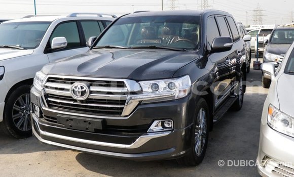 Sayi Imported Toyota Land Cruiser Black Mota in Import - Dubai a Burkina Faso Sayi Imported Toyota Land Cruiser Black Mota in Import - Dubai a Burkina Faso
