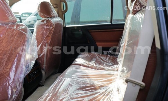 Sayi Imported Toyota Land Cruiser Black Mota in Import - Dubai a Burkina Faso Sayi Imported Toyota Land Cruiser Black Mota in Import - Dubai a Burkina Faso