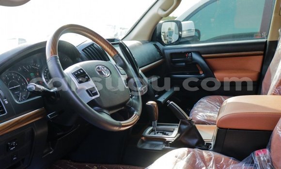 Sayi Imported Toyota Land Cruiser Black Mota in Import - Dubai a Burkina Faso Sayi Imported Toyota Land Cruiser Black Mota in Import - Dubai a Burkina Faso