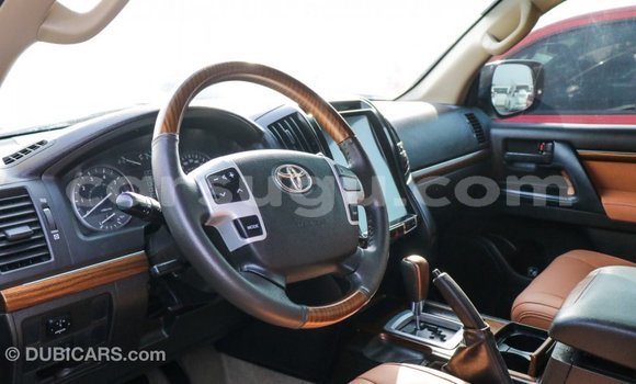 Acheter Import Voiture Toyota Land Cruiser Blanc à Import - Dubai, Burkina-Faso Acheter Import Voiture Toyota Land Cruiser Blanc à Import - Dubai, Burkina-Faso