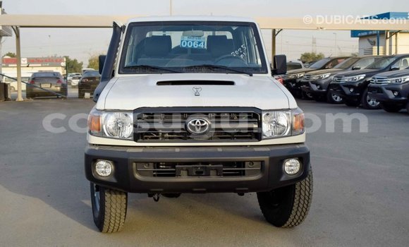 Buy Import Toyota Land Cruiser White Car in Import - Dubai in Burkina Faso Buy Import Toyota Land Cruiser White Car in Import - Dubai in Burkina Faso