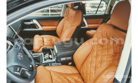 Buy Import Toyota Land Cruiser Black Car in Import - Dubai in Burkina Faso Buy Import Toyota Land Cruiser Black Car in Import - Dubai in Burkina Faso