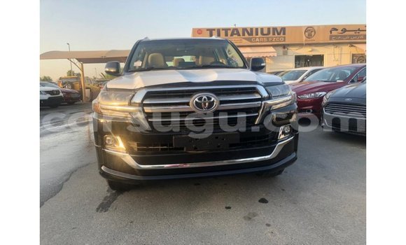 Acheter Import Voiture Toyota Land Cruiser Noir à Import - Dubai, Burkina-Faso Acheter Import Voiture Toyota Land Cruiser Noir à Import - Dubai, Burkina-Faso