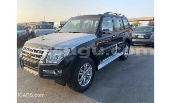 Acheter Import Voiture Mitsubishi Pajero Noir à Import - Dubai, Burkina-Faso Acheter Import Voiture Mitsubishi Pajero Noir à Import - Dubai, Burkina-Faso
