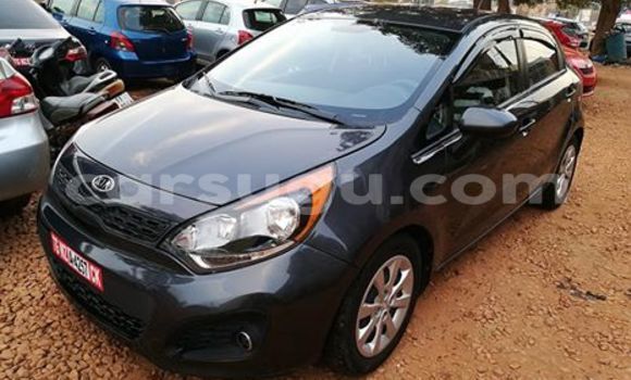 Acheter Neuf Voiture Kia Carens Noir à Ouagadougou, Burkina-Faso Acheter Neuf Voiture Kia Carens Noir à Ouagadougou, Burkina-Faso