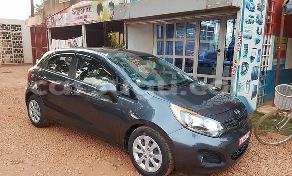 Acheter Neuf Voiture Kia Carens Noir à Ouagadougou, Burkina-Faso Acheter Neuf Voiture Kia Carens Noir à Ouagadougou, Burkina-Faso