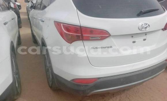 Sayi Sabo Hyundai Santa Fe White Mota in Ouagadougou a Burkina Faso Sayi Sabo Hyundai Santa Fe White Mota in Ouagadougou a Burkina Faso