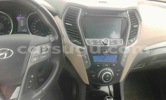 Sayi Sabo Hyundai Santa Fe White Mota in Ouagadougou a Burkina Faso Sayi Sabo Hyundai Santa Fe White Mota in Ouagadougou a Burkina Faso