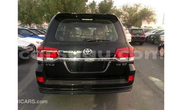 Acheter Import Voiture Toyota Land Cruiser Noir à Import - Dubai, Burkina-Faso Acheter Import Voiture Toyota Land Cruiser Noir à Import - Dubai, Burkina-Faso