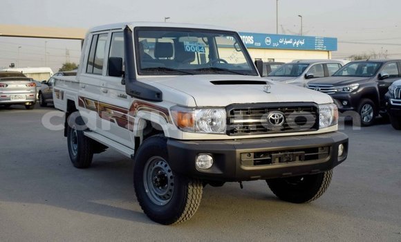 Buy Import Toyota Land Cruiser Beige Car in Import - Dubai in Burkina Faso Buy Import Toyota Land Cruiser Beige Car in Import - Dubai in Burkina Faso