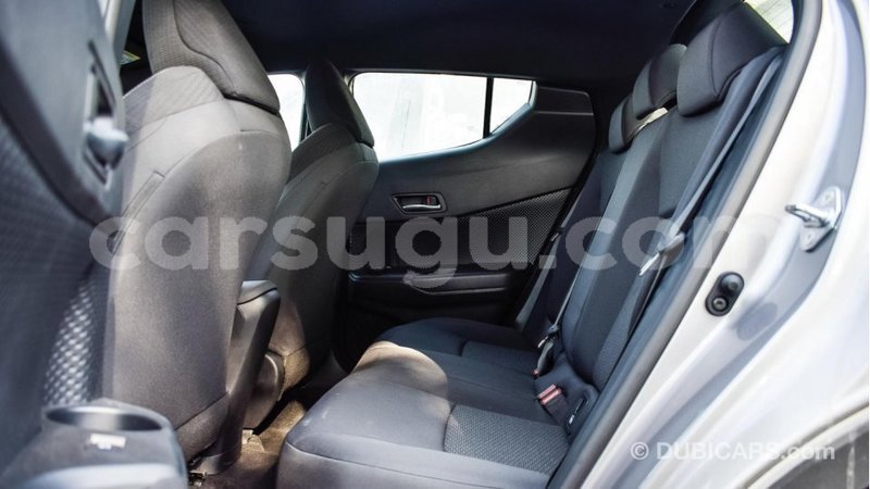 Big with watermark toyota c hr burkina faso import dubai 4706