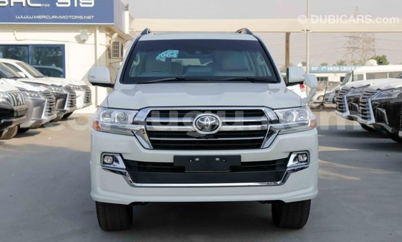 Buy Import Toyota Land Cruiser White Car in Import - Dubai in Burkina Faso Buy Import Toyota Land Cruiser White Car in Import - Dubai in Burkina Faso