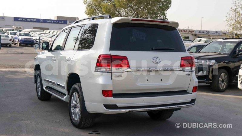Big with watermark toyota land cruiser burkina faso import dubai 4719