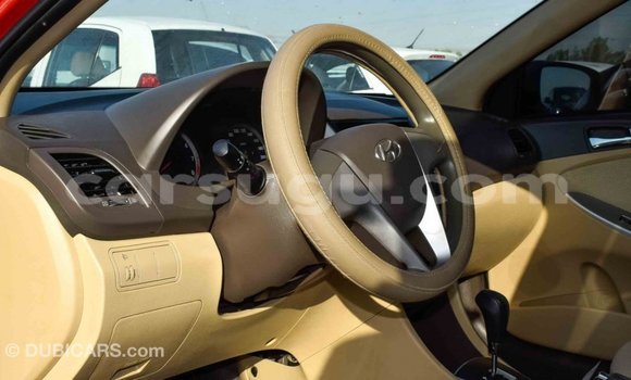 Sayi Imported Hyundai Accent Red Mota in Import - Dubai a Burkina Faso Sayi Imported Hyundai Accent Red Mota in Import - Dubai a Burkina Faso