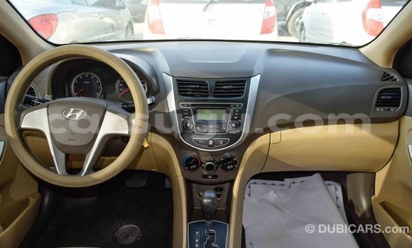 Sayi Imported Hyundai Accent Red Mota in Import - Dubai a Burkina Faso Sayi Imported Hyundai Accent Red Mota in Import - Dubai a Burkina Faso