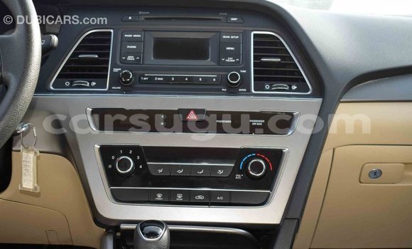Acheter Import Voiture Hyundai Sonata Marron à Import - Dubai, Burkina-Faso Acheter Import Voiture Hyundai Sonata Marron à Import - Dubai, Burkina-Faso