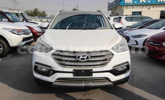 Acheter Import Voiture Hyundai Santa Fe Blanc à Import - Dubai, Burkina-Faso Acheter Import Voiture Hyundai Santa Fe Blanc à Import - Dubai, Burkina-Faso