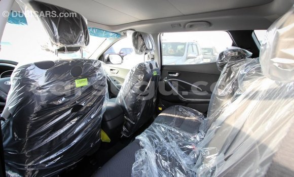 Acheter Import Voiture Hyundai Santa Fe Blanc à Import - Dubai, Burkina-Faso Acheter Import Voiture Hyundai Santa Fe Blanc à Import - Dubai, Burkina-Faso