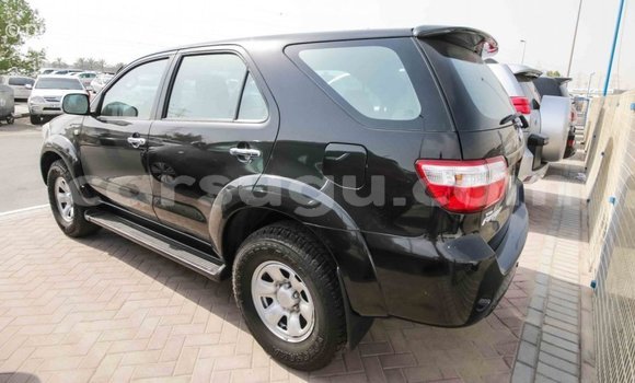 Sayi Imported Toyota Fortuner Black Mota in Import - Dubai a Burkina Faso Sayi Imported Toyota Fortuner Black Mota in Import - Dubai a Burkina Faso