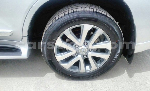 Sayi Imported Toyota Land Cruiser Sauran Mota in Import - Dubai a Burkina Faso Sayi Imported Toyota Land Cruiser Sauran Mota in Import - Dubai a Burkina Faso