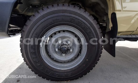 Buy Import Toyota Land Cruiser Beige Car in Import - Dubai in Burkina Faso Buy Import Toyota Land Cruiser Beige Car in Import - Dubai in Burkina Faso