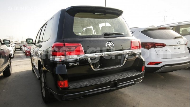 Big with watermark toyota land cruiser burkina faso import dubai 4742