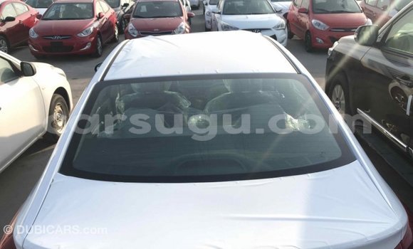Sayi Imported Hyundai Elantra White Mota in Import - Dubai a Burkina Faso Sayi Imported Hyundai Elantra White Mota in Import - Dubai a Burkina Faso