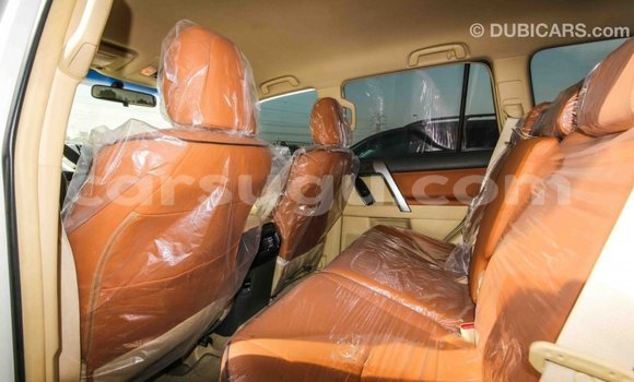Sayi Imported Toyota Prado White Mota in Import - Dubai a Burkina Faso Sayi Imported Toyota Prado White Mota in Import - Dubai a Burkina Faso