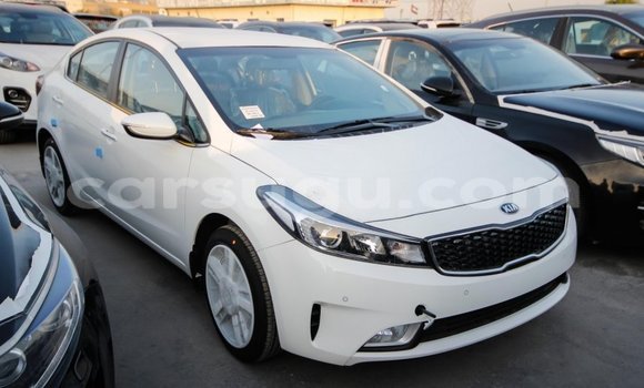 Sayi Imported Kia Cerato White Mota in Import - Dubai a Burkina Faso Sayi Imported Kia Cerato White Mota in Import - Dubai a Burkina Faso