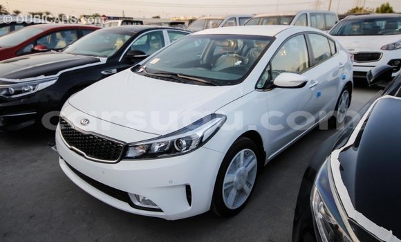 Sayi Imported Kia Cerato White Mota in Import - Dubai a Burkina Faso Sayi Imported Kia Cerato White Mota in Import - Dubai a Burkina Faso