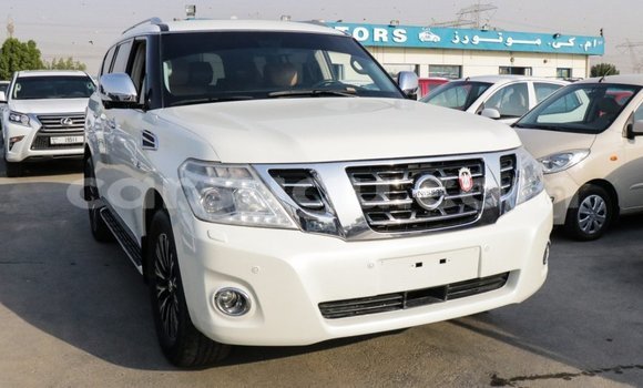 Sayi Imported Nissan Patrol White Mota in Import - Dubai a Burkina Faso Sayi Imported Nissan Patrol White Mota in Import - Dubai a Burkina Faso