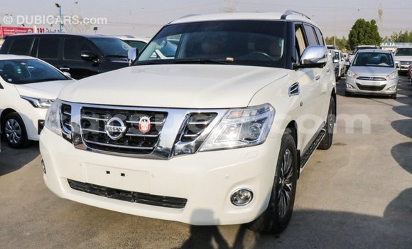 Sayi Imported Nissan Patrol White Mota in Import - Dubai a Burkina Faso Sayi Imported Nissan Patrol White Mota in Import - Dubai a Burkina Faso