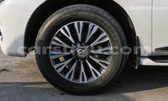 Sayi Imported Nissan Patrol White Mota in Import - Dubai a Burkina Faso Sayi Imported Nissan Patrol White Mota in Import - Dubai a Burkina Faso
