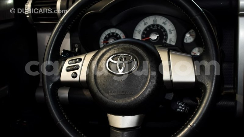 Big with watermark toyota fj cruiser burkina faso import dubai 4766