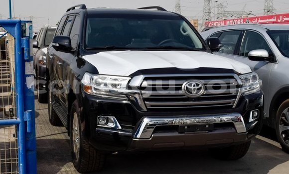 Sayi Imported Toyota Land Cruiser Black Mota in Import - Dubai a Burkina Faso Sayi Imported Toyota Land Cruiser Black Mota in Import - Dubai a Burkina Faso