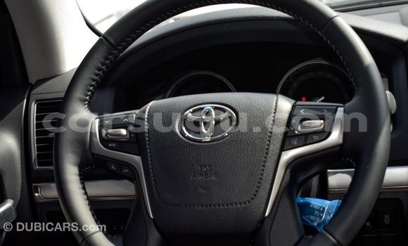 Sayi Imported Toyota Land Cruiser Black Mota in Import - Dubai a Burkina Faso Sayi Imported Toyota Land Cruiser Black Mota in Import - Dubai a Burkina Faso