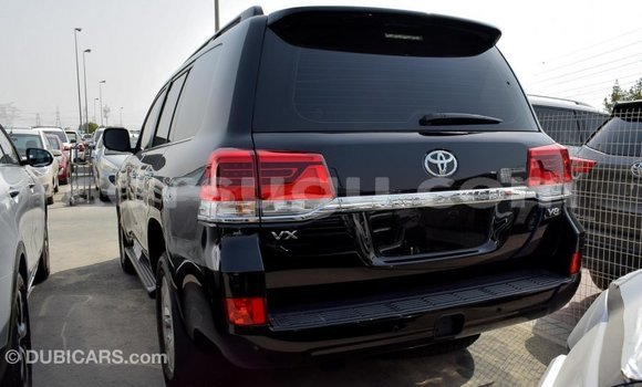 Sayi Imported Toyota Land Cruiser Black Mota in Import - Dubai a Burkina Faso Sayi Imported Toyota Land Cruiser Black Mota in Import - Dubai a Burkina Faso