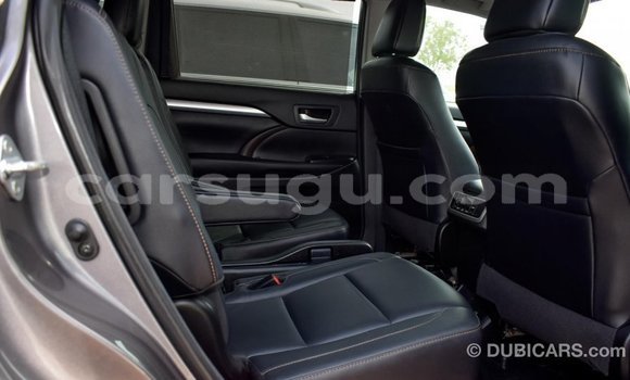 Sayi Imported Toyota Highlander Sauran Mota in Import - Dubai a Burkina Faso Sayi Imported Toyota Highlander Sauran Mota in Import - Dubai a Burkina Faso